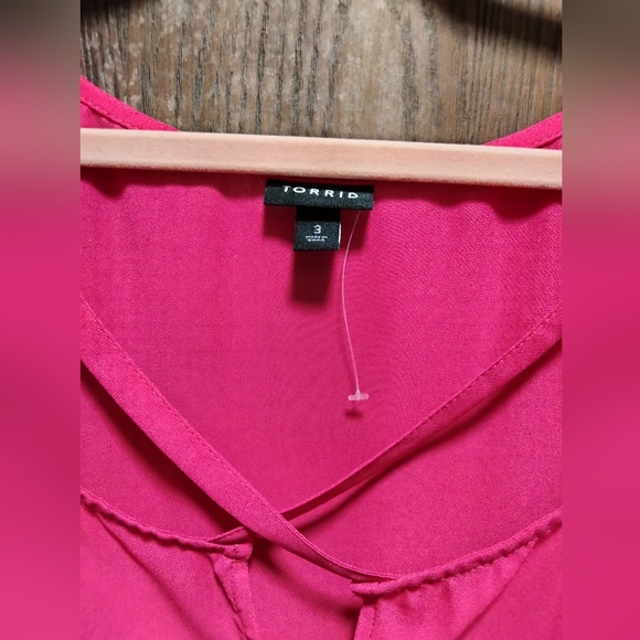**FLAWED** Torrid Blouse - Picture 2 of 14